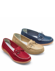 LADIES REAL LEATHER MOCCASIN CASUALS