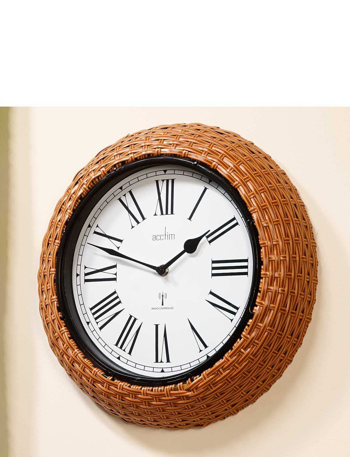 Indoor/Outdoor Radio Controlled Wall Clock Chums