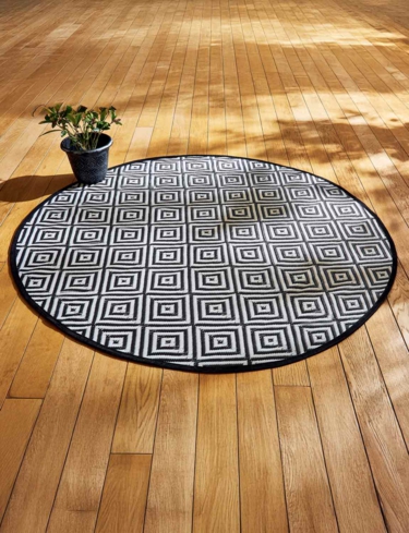 Indoor Outdoor Rug
