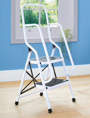 Step Ladders with Safety Rail