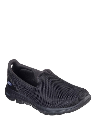 chums wide fit trainers
