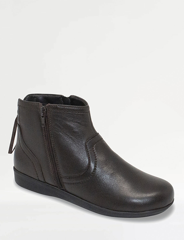 Leather Thermal Lined Twin Zip Boot With Back Tassel