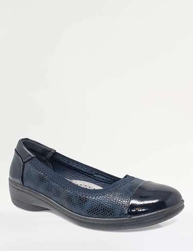 Dr Lightfoot Wide E Fit Patent Trim Shoe