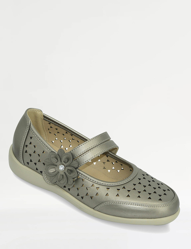 Amber Women's Comfort Bar Shoe with Cutwork Detail, Touch Fasten Strap, Cushioned in Silver | Size: 7