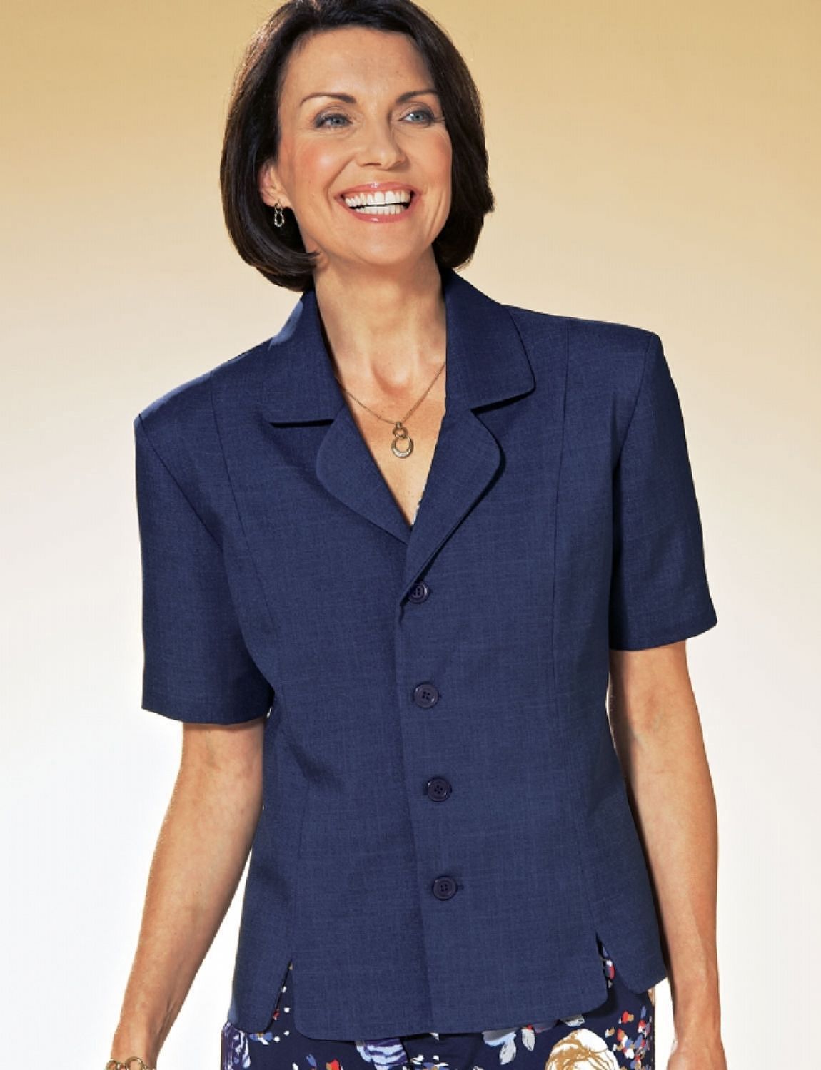 WOMEN’S LAB COATS Searching for stylish scrub jackets? Uniform Advantage offers a variety of both solid and print scrub jackets at great prices. Shop today and save! UA Flex2 Long Sleeve Warm Up Scrub Jacket. Landau Ladies' Warm-Up Scrub Jackets.
