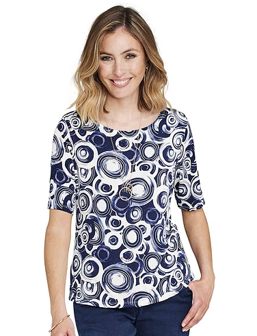 Short Sleeve Print Top with Necklace