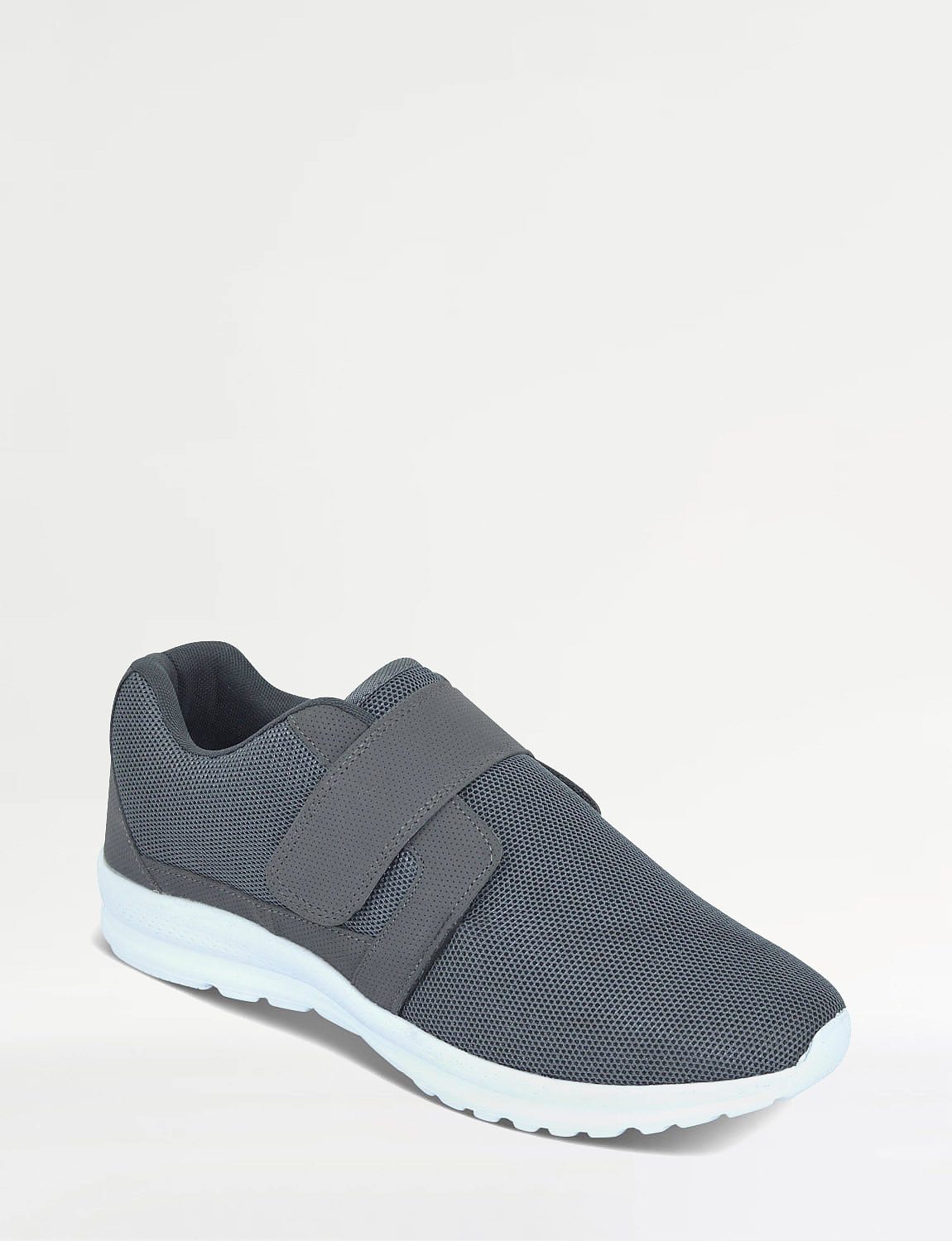 wide fit mens trainers uk