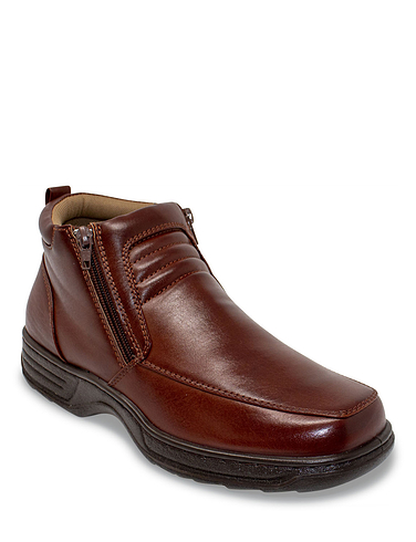 chums wide fit shoes