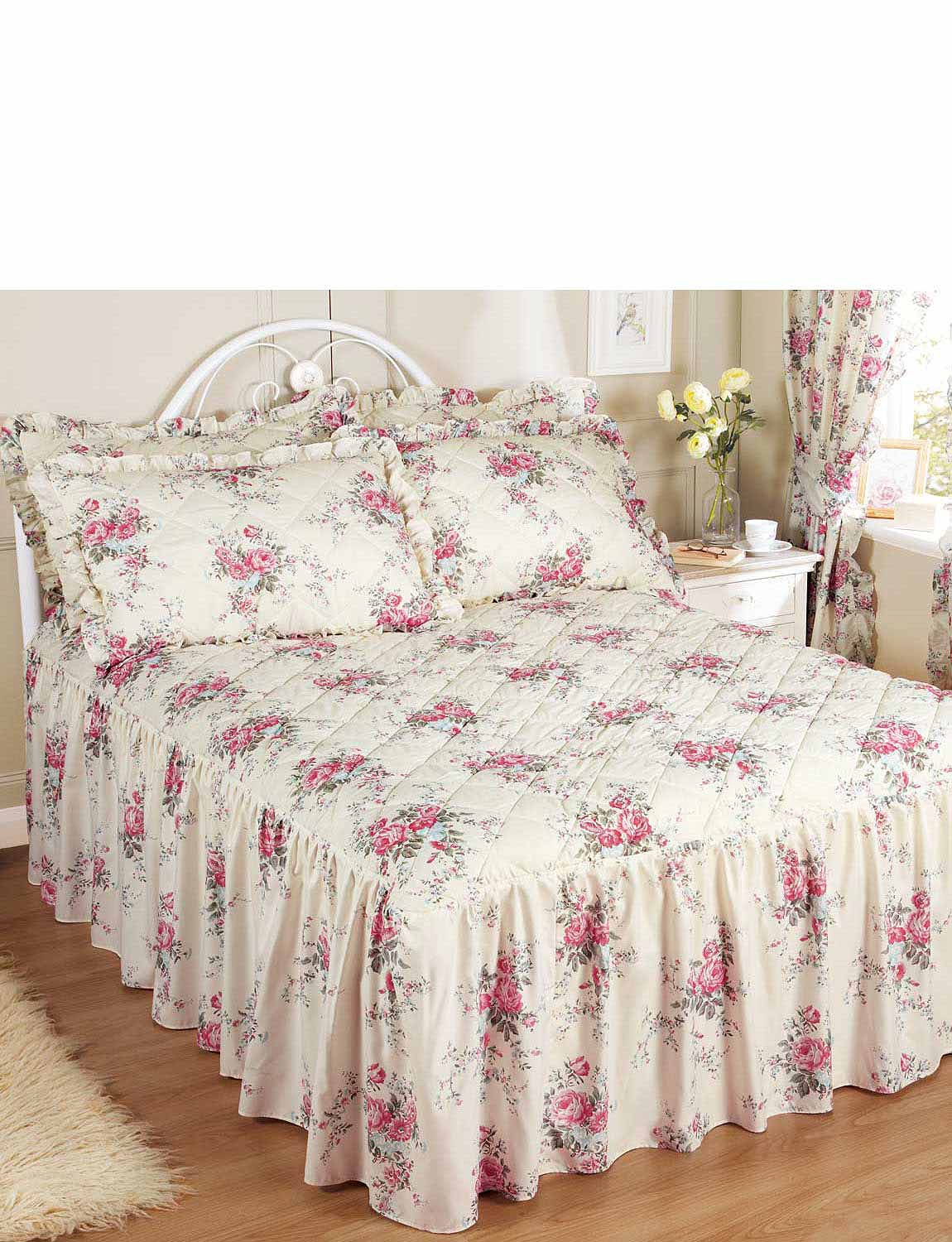 Lauren Quilted Bedspread Chums