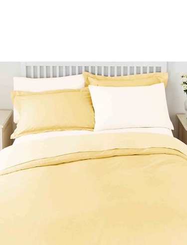 Belledorm Superfine 200 Thread Count Percale Fitted Sheet from Chums