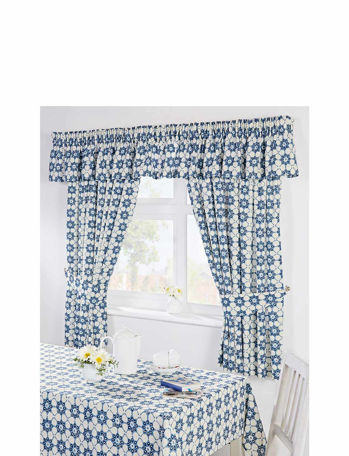 Katie Kitchen Curtains Chums