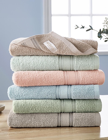 Vantona Hand Towel from Chums