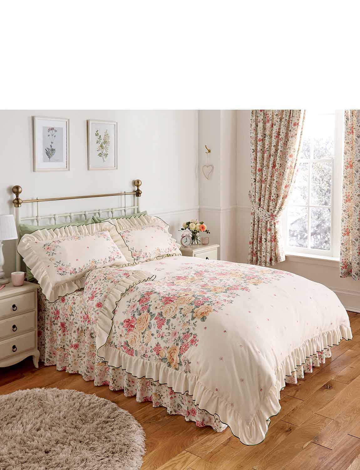 Summertide Luxury Frilled Quilt Set Chums