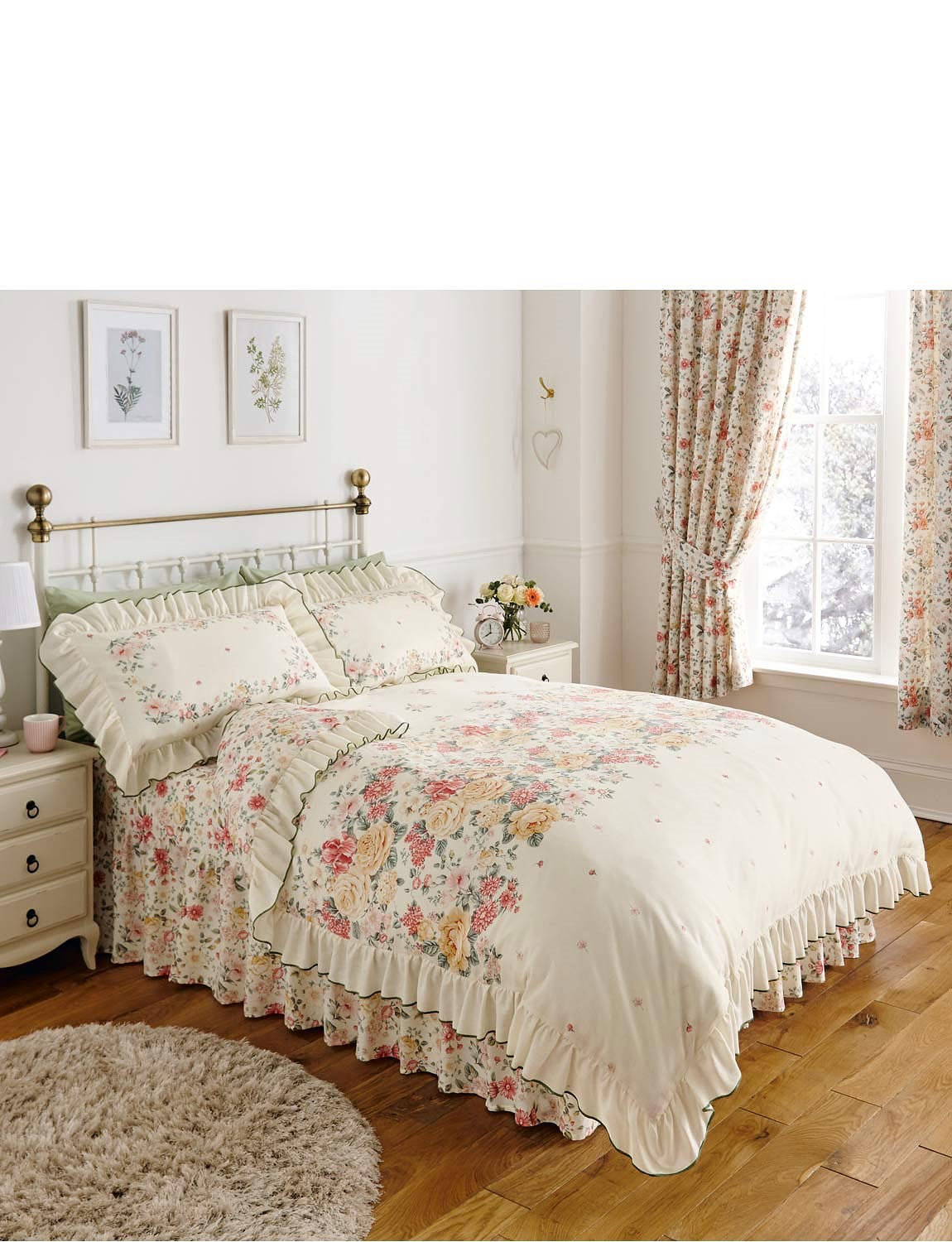 Summertide Luxury Frilled Quilt Set Chums