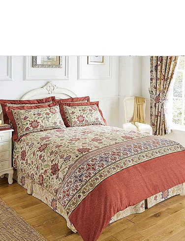 Galiana Collection Quilt Set