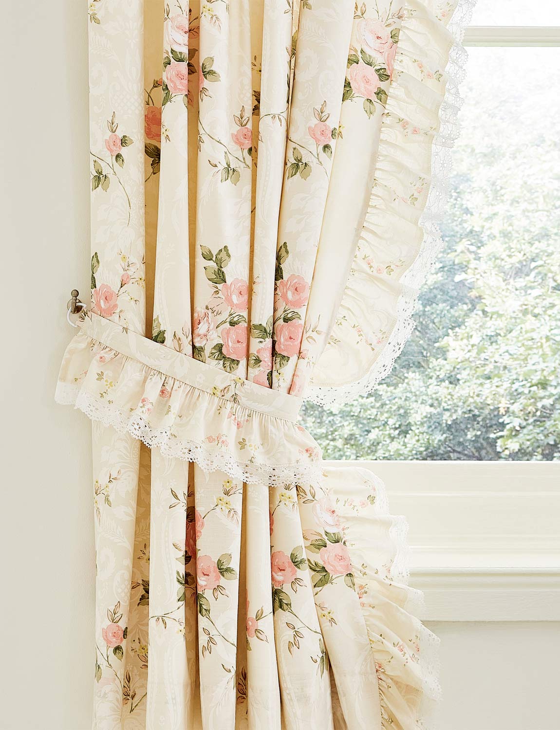 Charlotte Lined Curtains By Vantona Chums