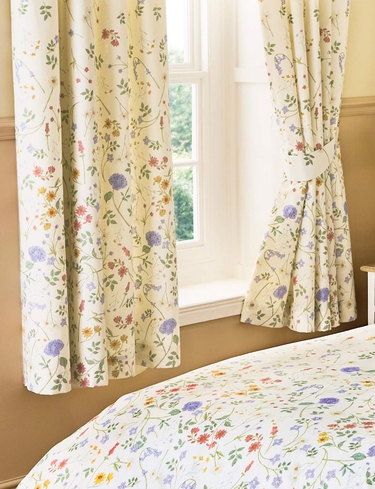 Country Meadow Lined Curtains FREE Tie Backs